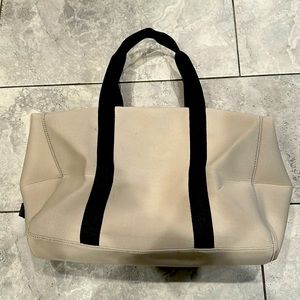 Summer & Rose Weekender